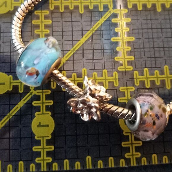 Bracelet with glass beads - Picture 6 of 6